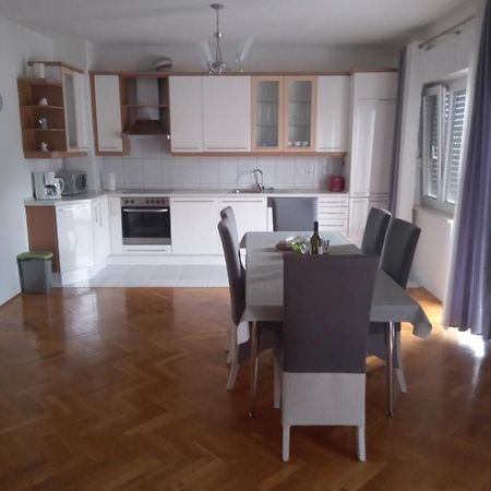 Apartman Teklic Kaštela Exteriér fotografie