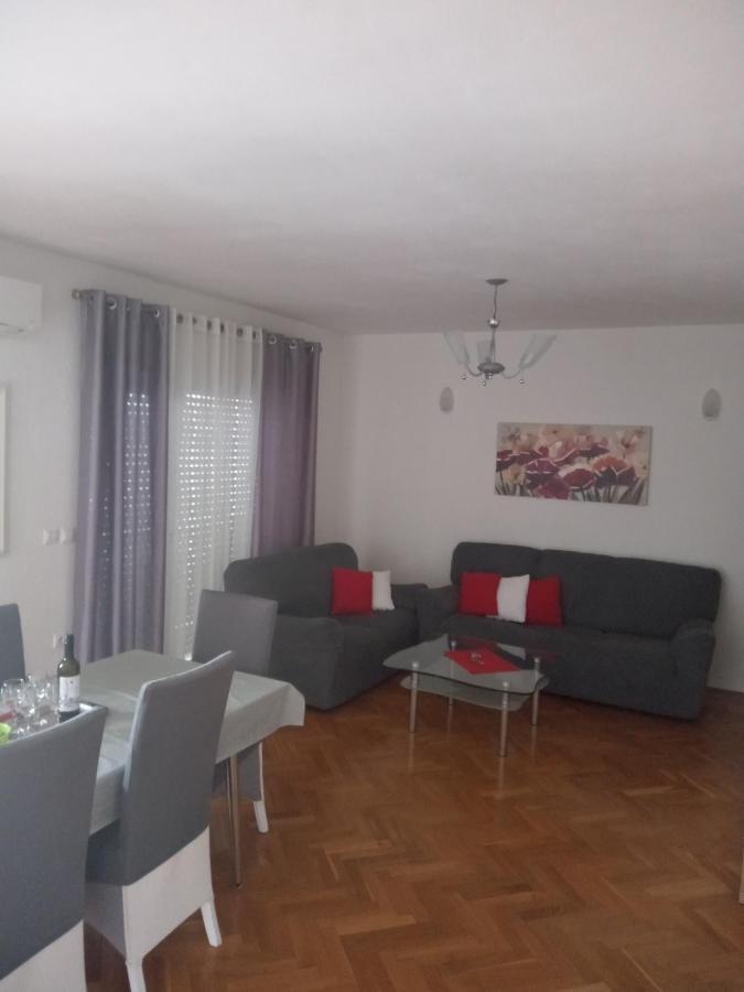 Apartman Teklic Kaštela Exteriér fotografie