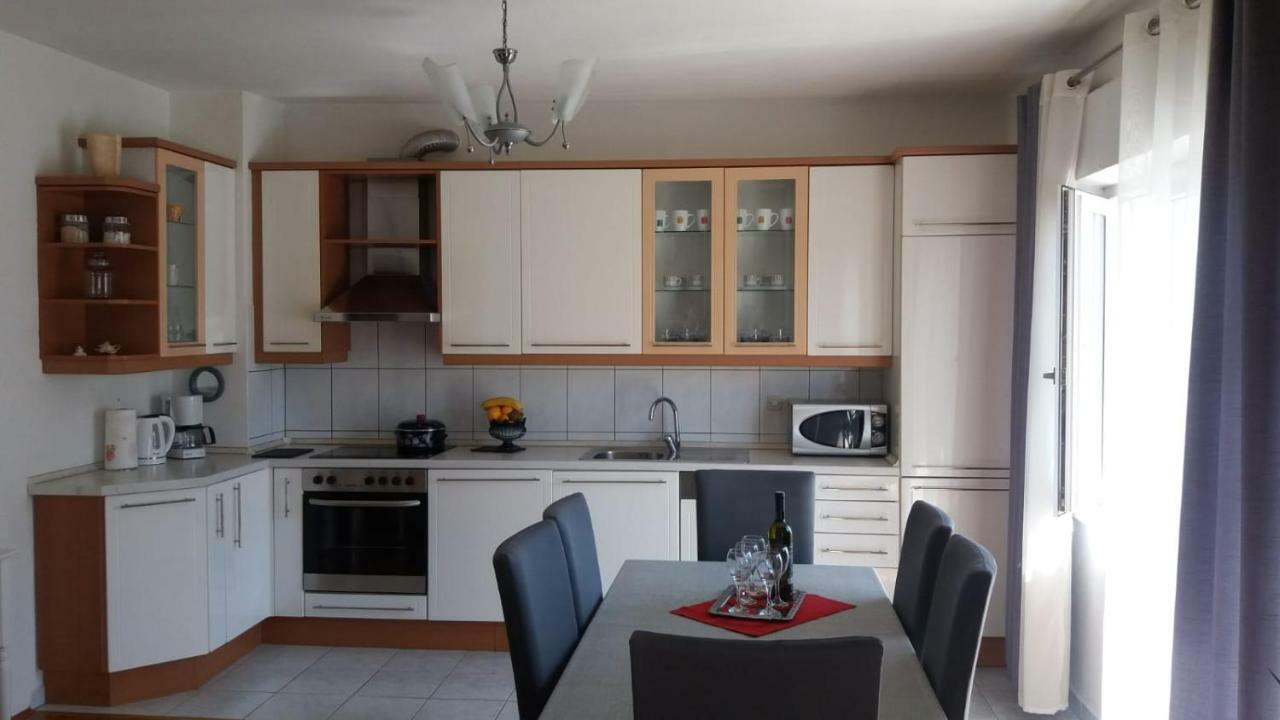 Apartman Teklic Kaštela Exteriér fotografie